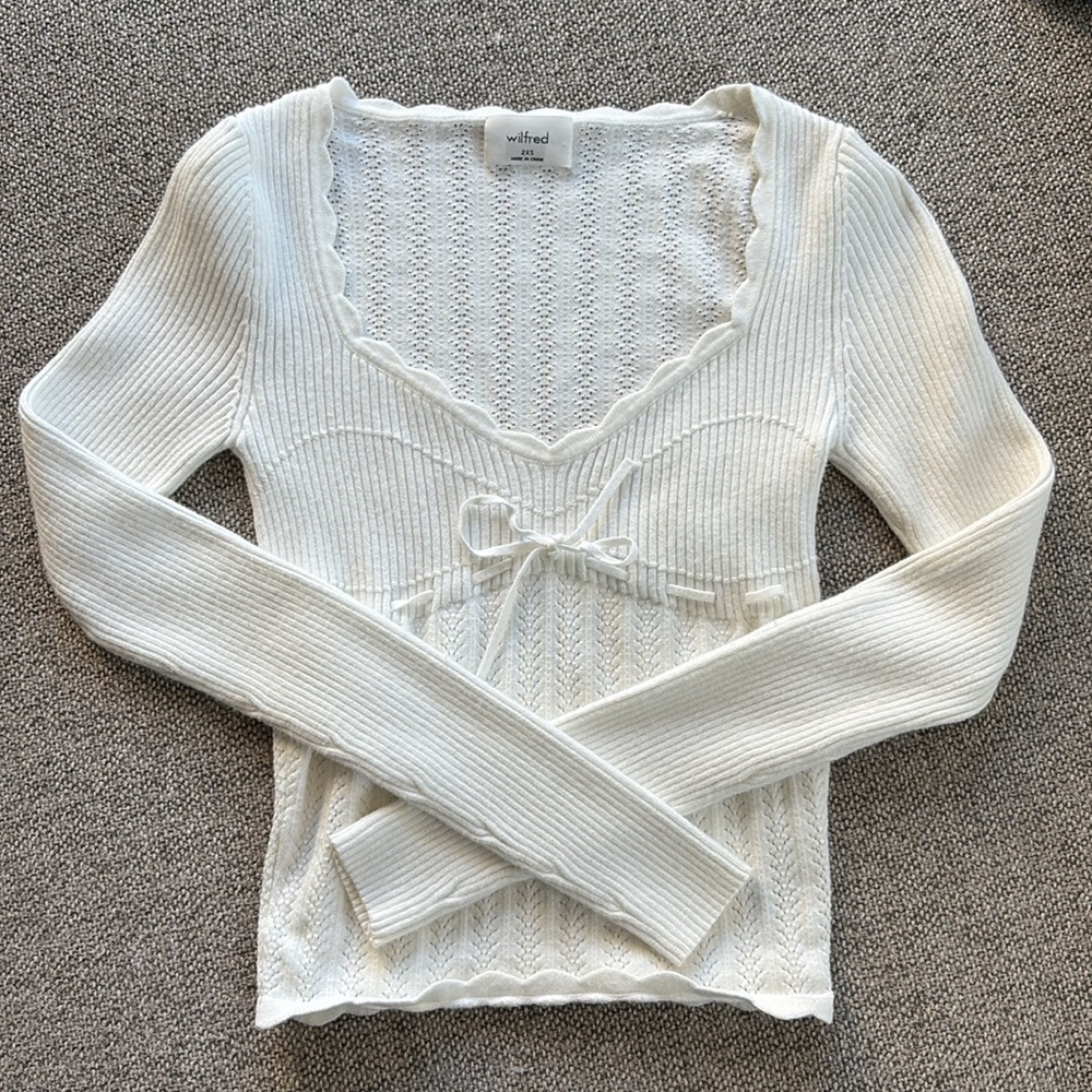 Aritzia Wilfred EUC Ribbed Knit Sweater Top